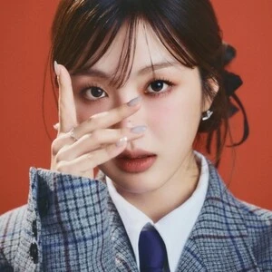 아도라