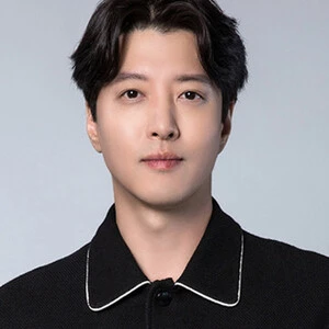 이동건