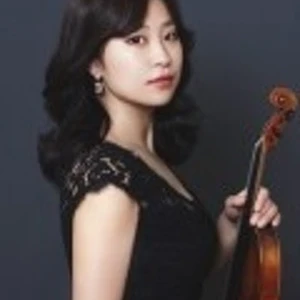 김수지