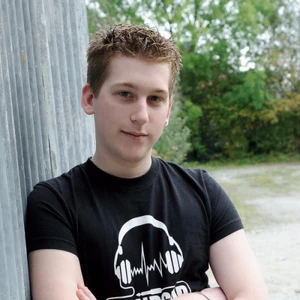 DJ THT