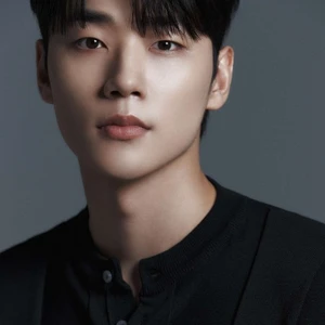 イ・ミンジェ