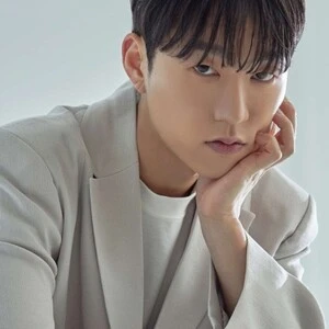 박준우