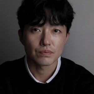 김다흰